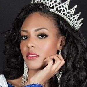 Meet your Posher, Charity